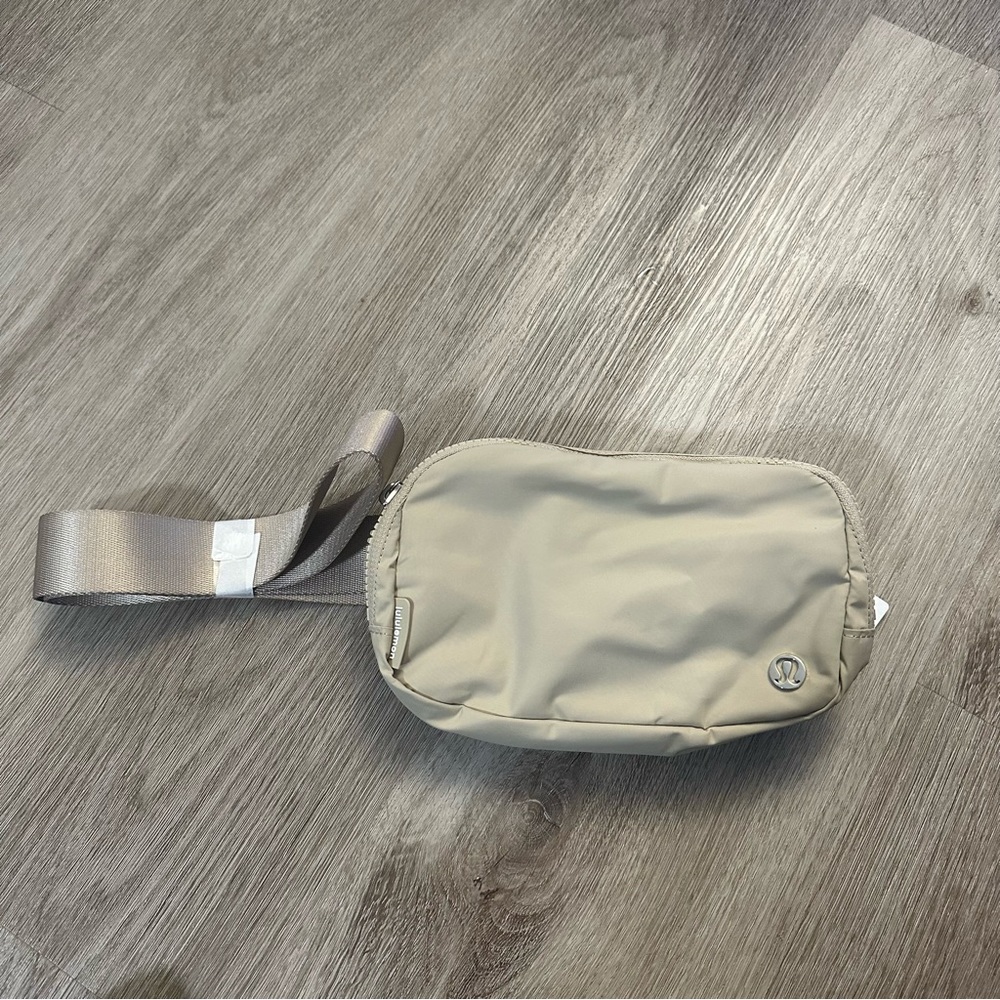 Trench New With Tags Lululemon Belt Bag 1L